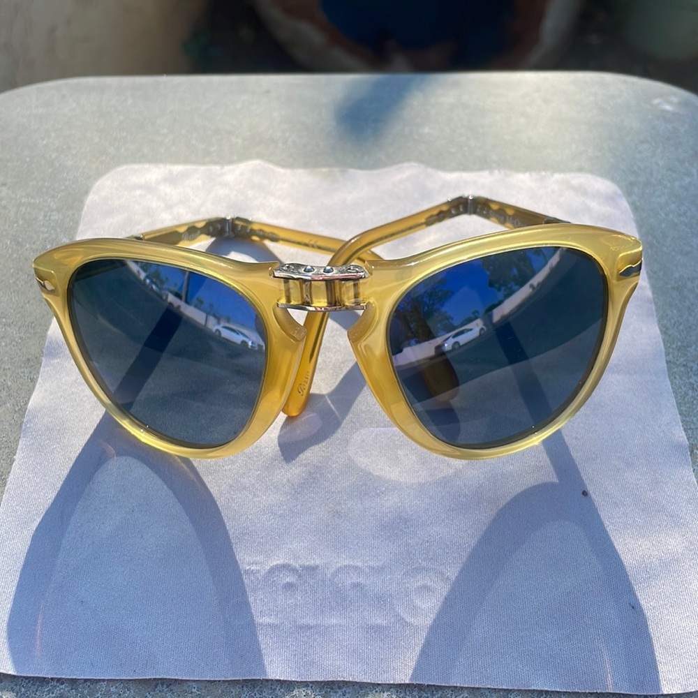 Persol 714 s-m Steve McQueen sunglasses. Opal yellow green lenses.